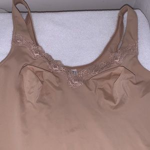 Maidenform “Flexees” Camisole